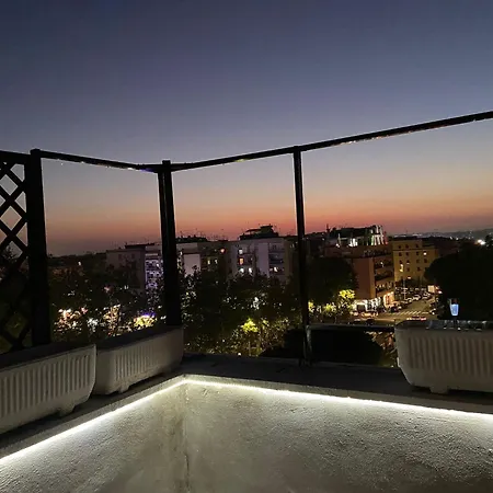 Attico Panoramico Gardenie 公寓